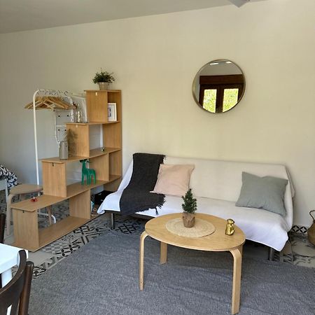 Precioso Apartamento Con A/A En Ruzafa Con Terracita Privada Y Acceso A Un Jardin, Para 2-3 Personas Valencia Bagian luar foto
