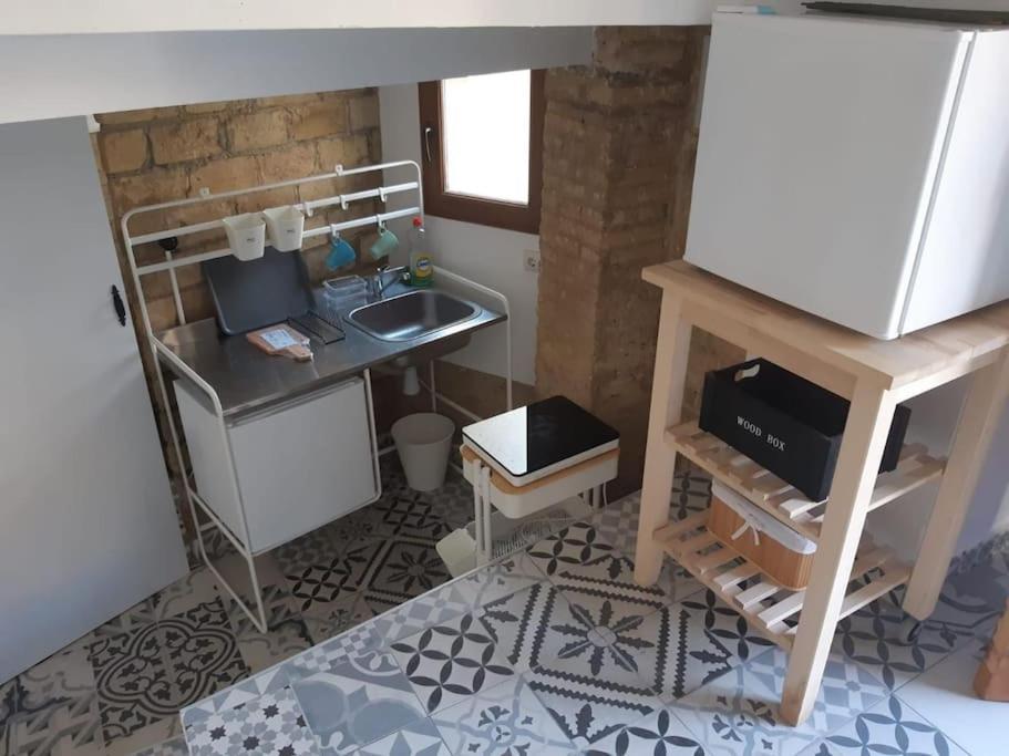 Precioso Apartamento Con A/A En Ruzafa Con Terracita Privada Y Acceso A Un Jardin, Para 2-3 Personas Valencia Bagian luar foto