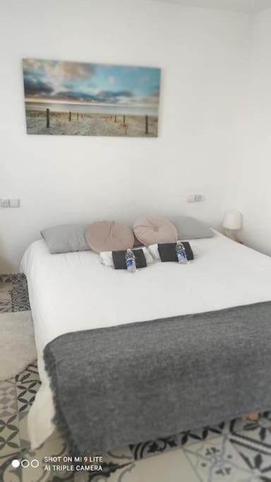Precioso Apartamento Con A/A En Ruzafa Con Terracita Privada Y Acceso A Un Jardin, Para 2-3 Personas Valencia Bagian luar foto