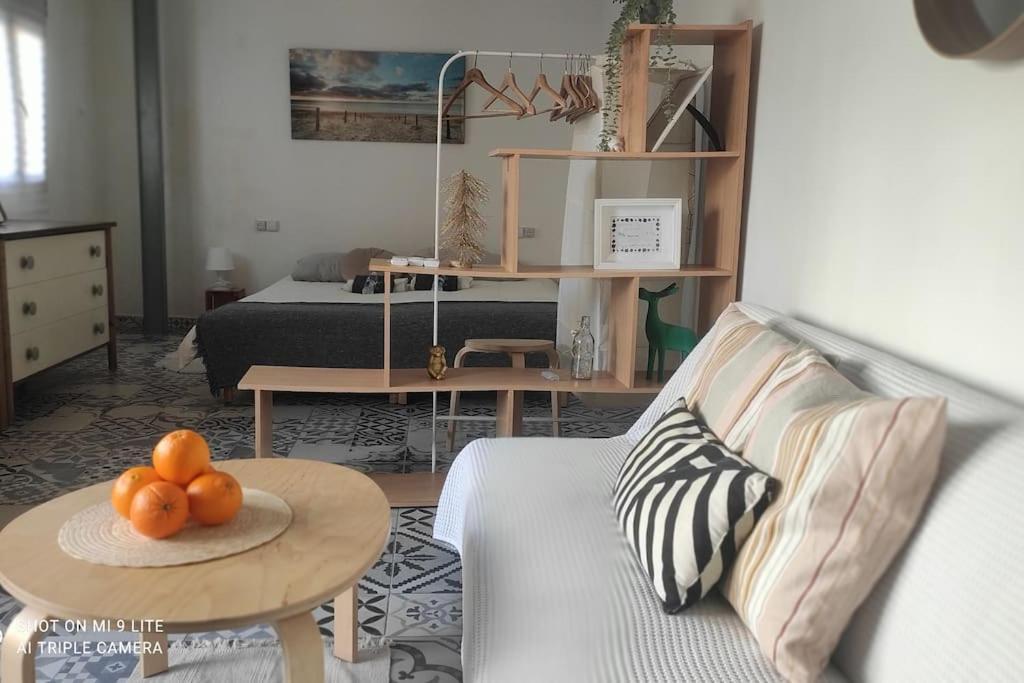 Precioso Apartamento Con A/A En Ruzafa Con Terracita Privada Y Acceso A Un Jardin, Para 2-3 Personas Valencia Bagian luar foto