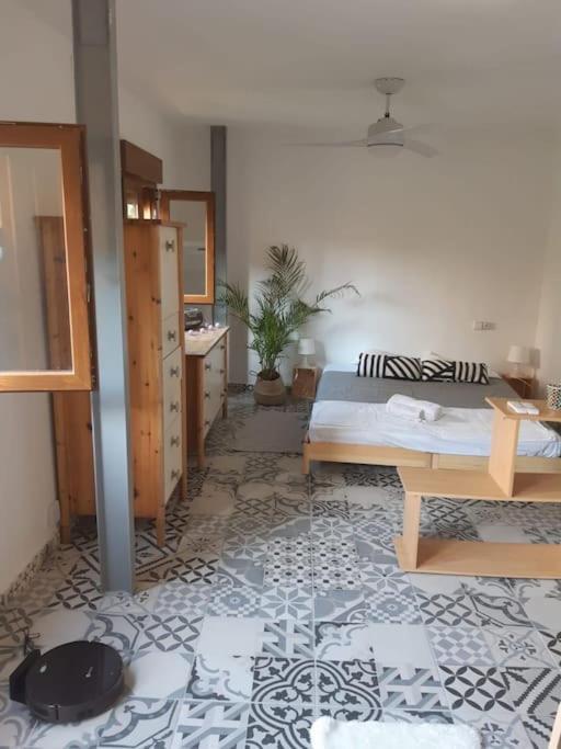 Precioso Apartamento Con A/A En Ruzafa Con Terracita Privada Y Acceso A Un Jardin, Para 2-3 Personas Valencia Bagian luar foto