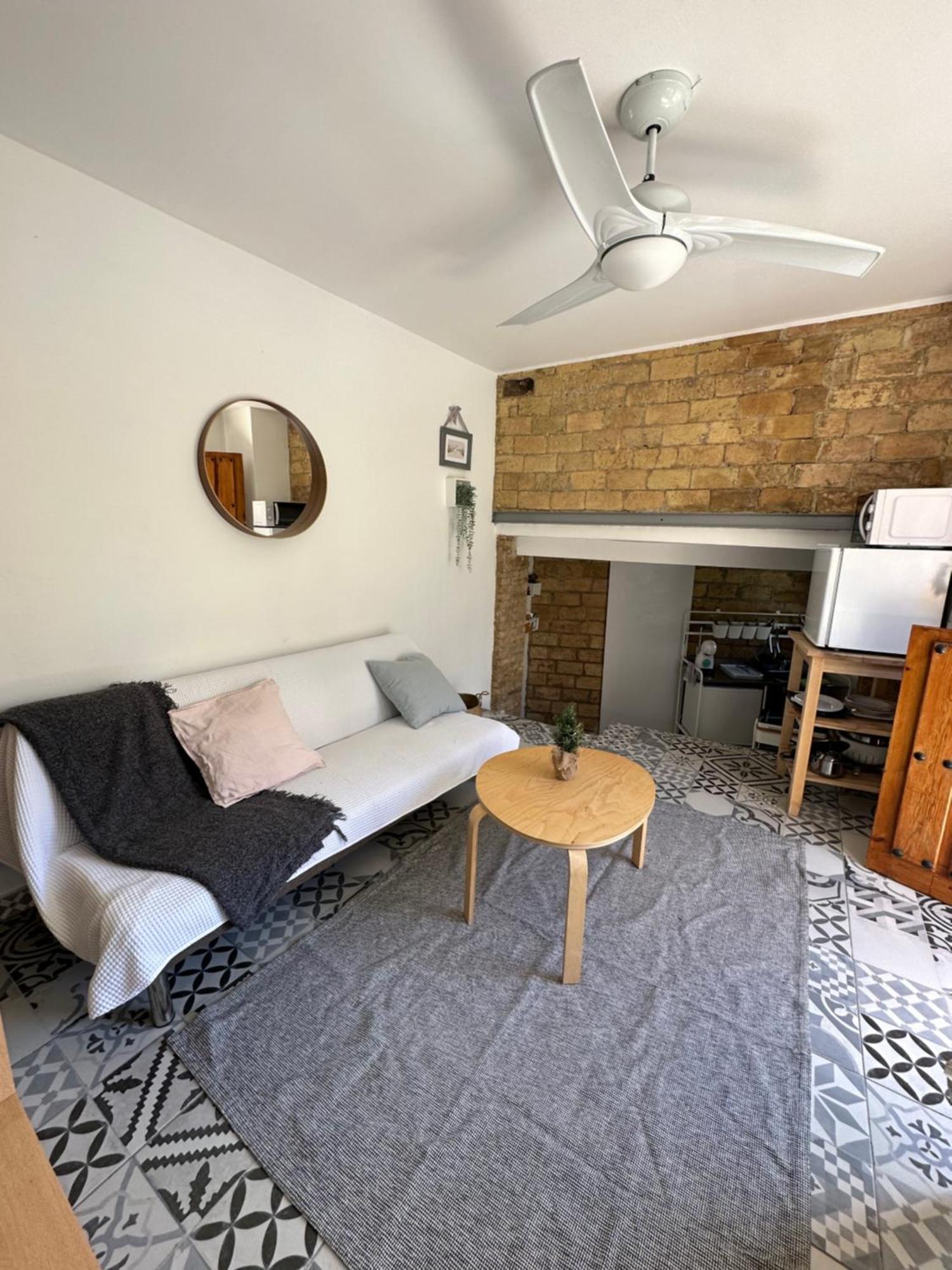 Precioso Apartamento Con A/A En Ruzafa Con Terracita Privada Y Acceso A Un Jardin, Para 2-3 Personas Valencia Bagian luar foto