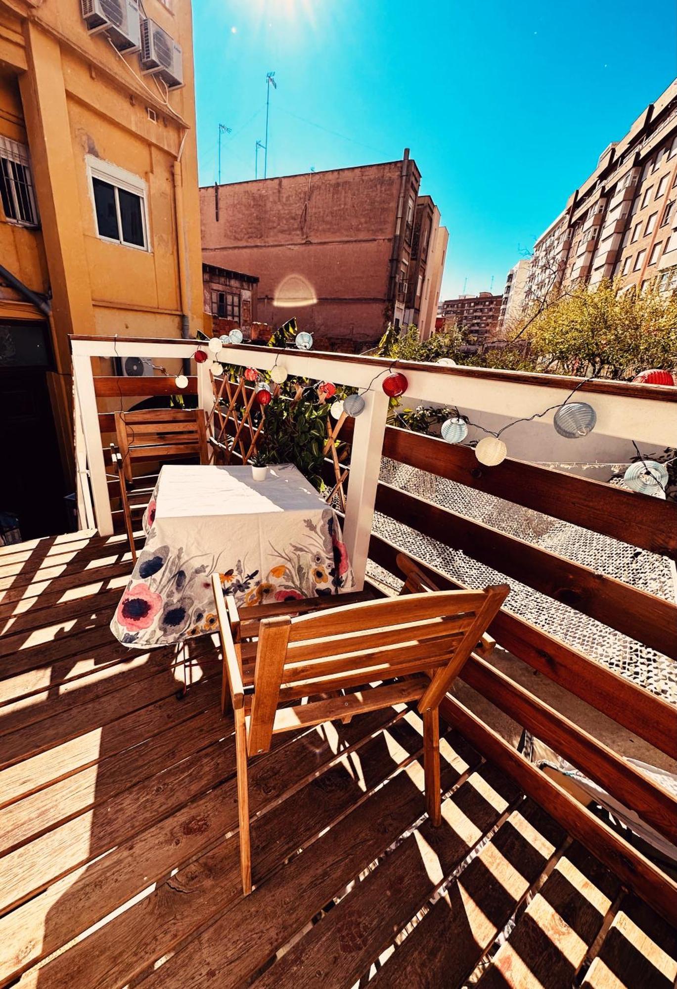 Precioso Apartamento Con A/A En Ruzafa Con Terracita Privada Y Acceso A Un Jardin, Para 2-3 Personas Valencia Bagian luar foto